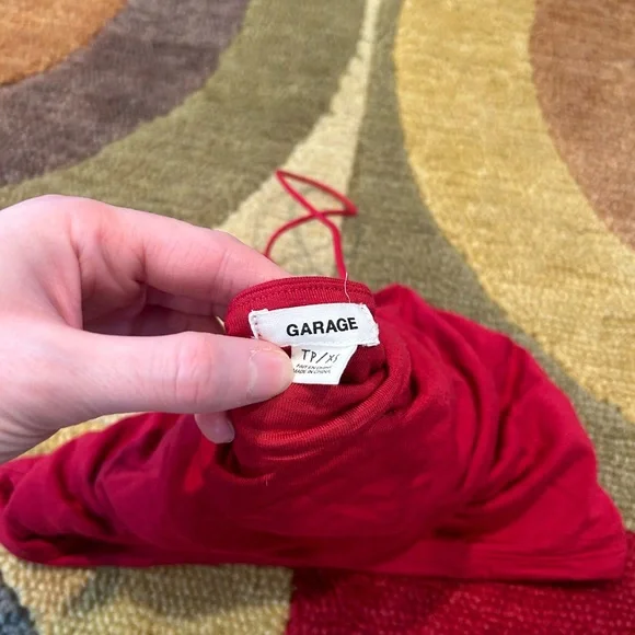 Garage Clothing Red Bungee Strap Cowl Neck Crop Tank Top Stretchy Size XS - Picture 2 of 3